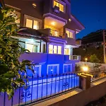 Vilă Necatibey Armutalan Daily Weekly Marmaris